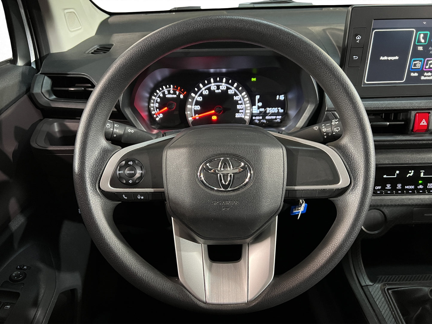 2022 Toyota Avanza LE