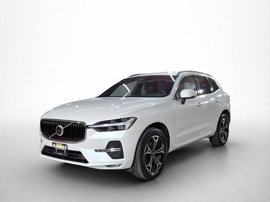 2022 Volvo XC60 Momentum B5 AWD
