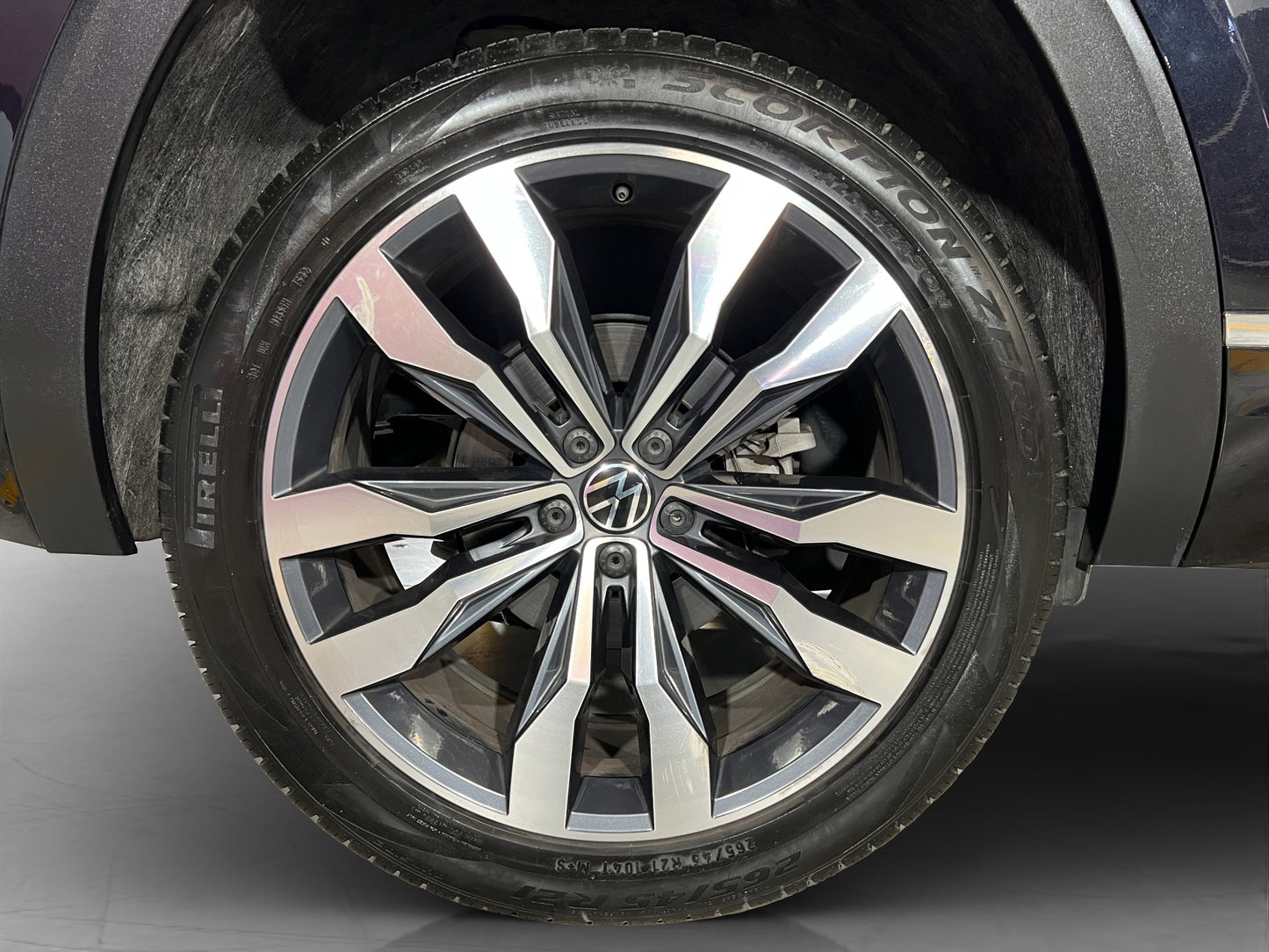 2023 Volkswagen Cross Sport R-Line