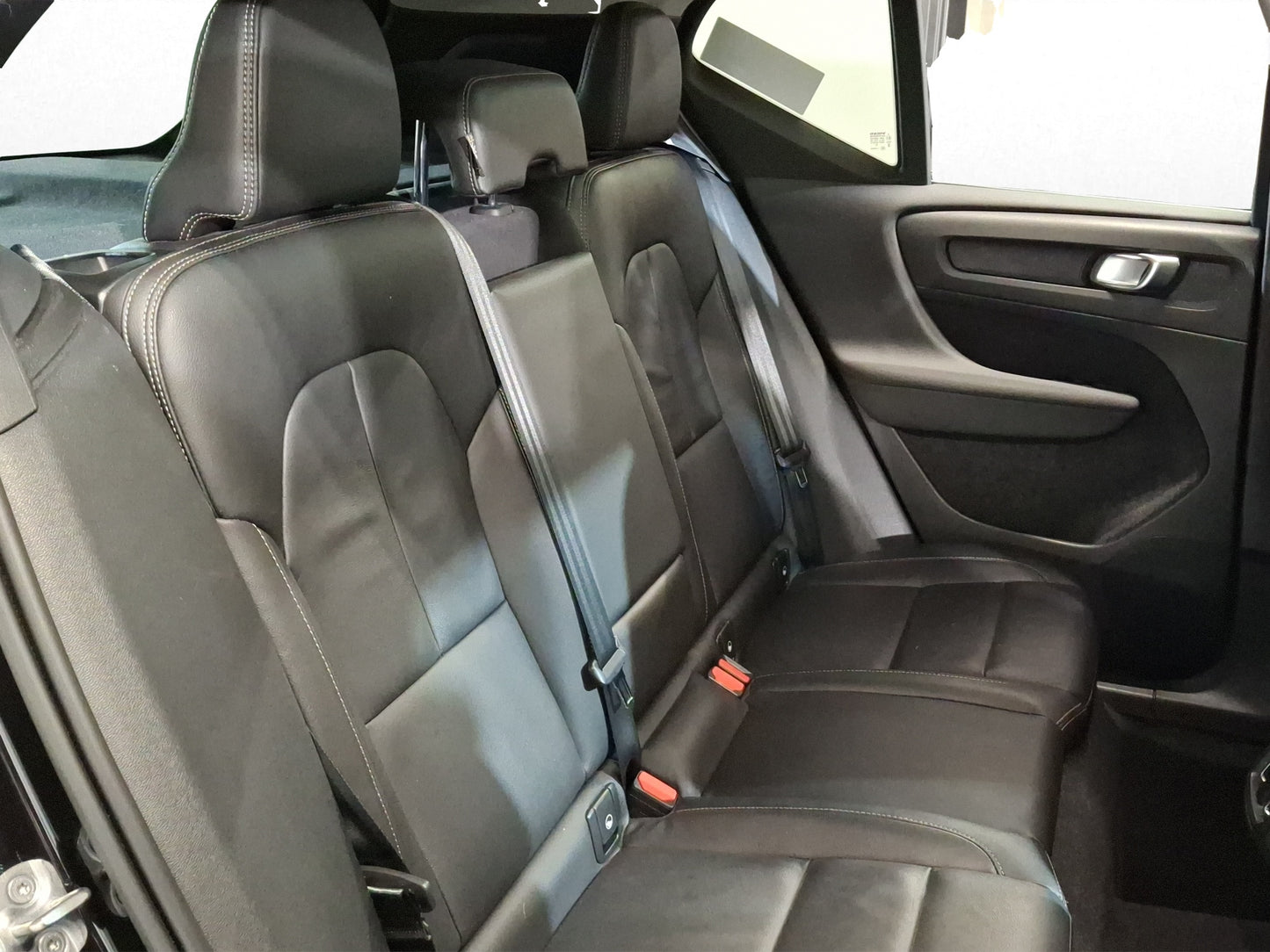 2023 Volvo XC40 B4 Ultimate Mild Hybrid