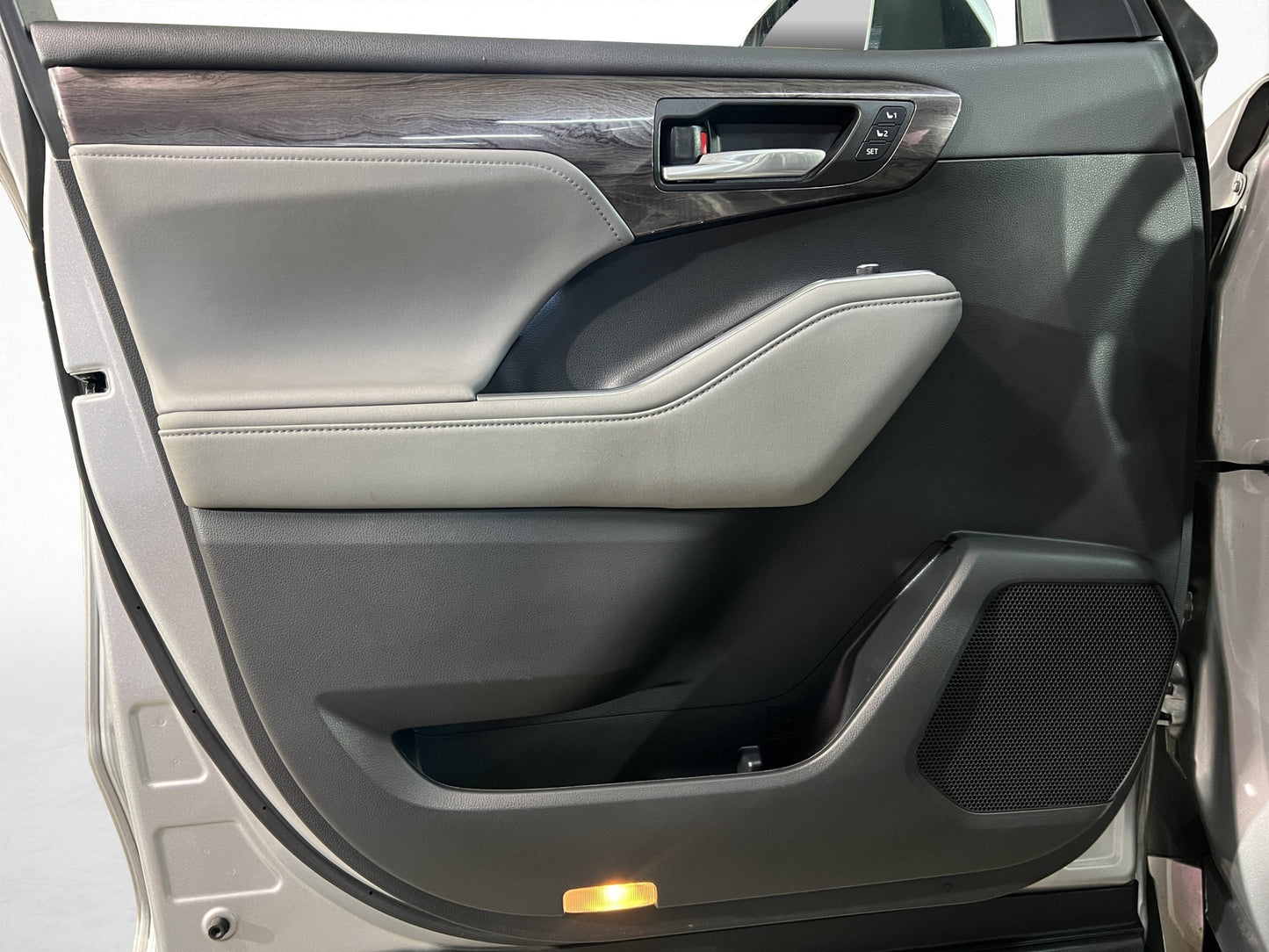 2023 Toyota Highlander Limited Hibrida
