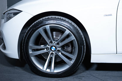 2018 BMW Serie 3 330i Sportline