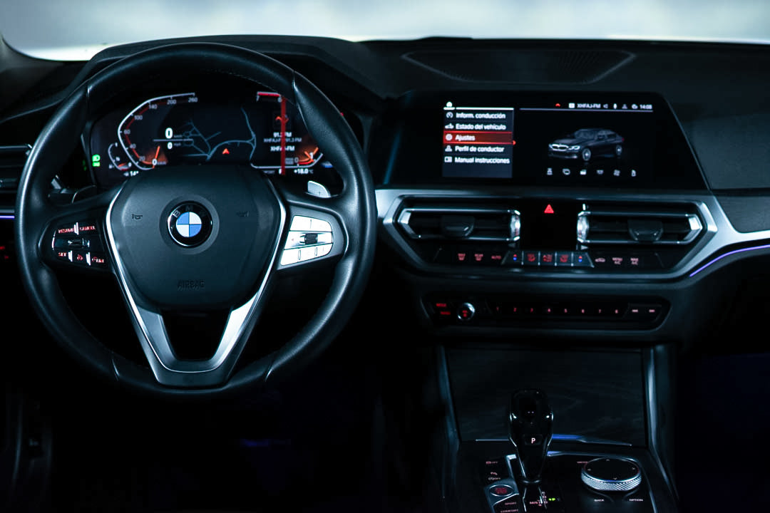 2022 BMW Serie 3 330i