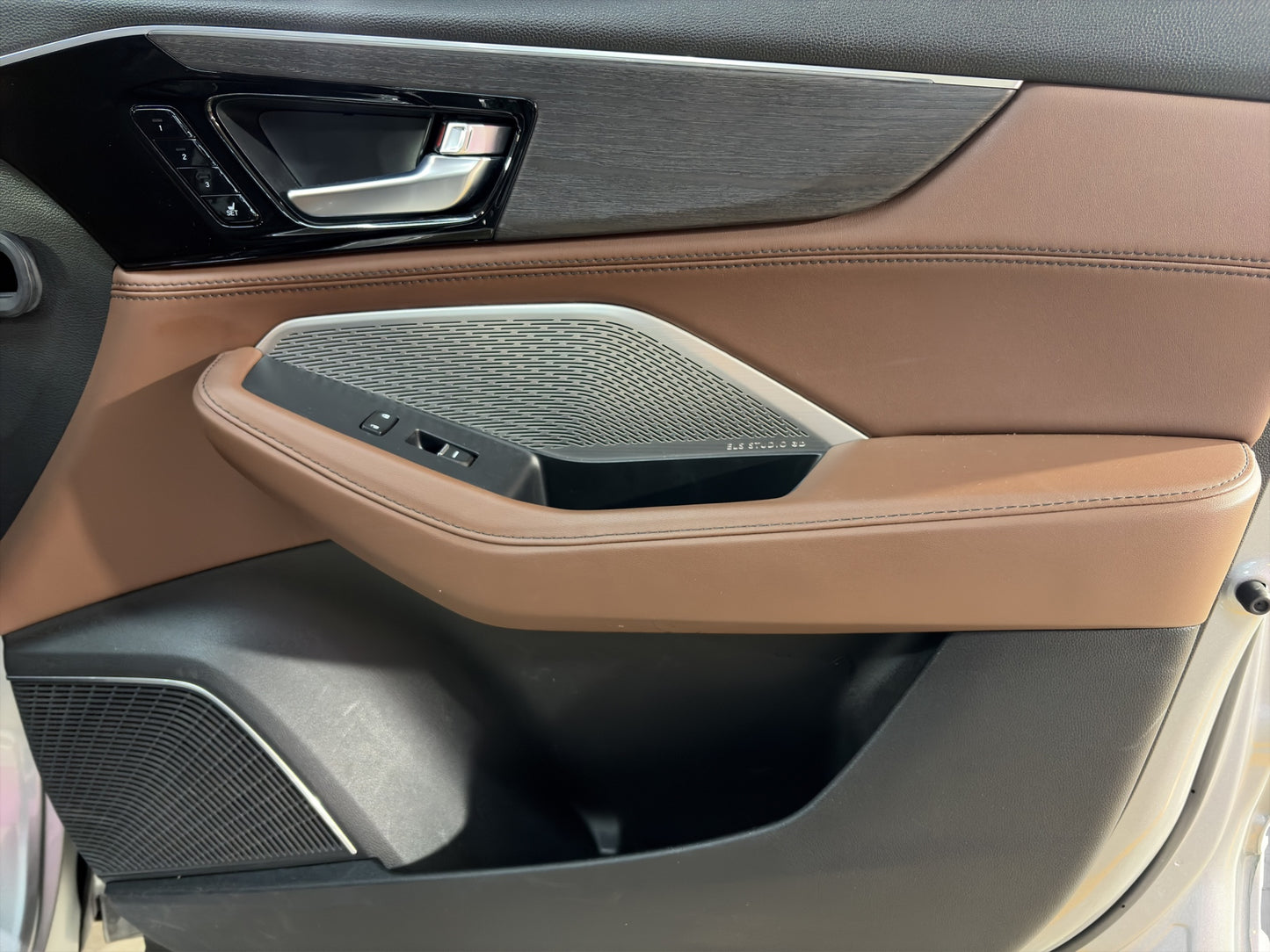 2023 Acura MDX Advance AWD