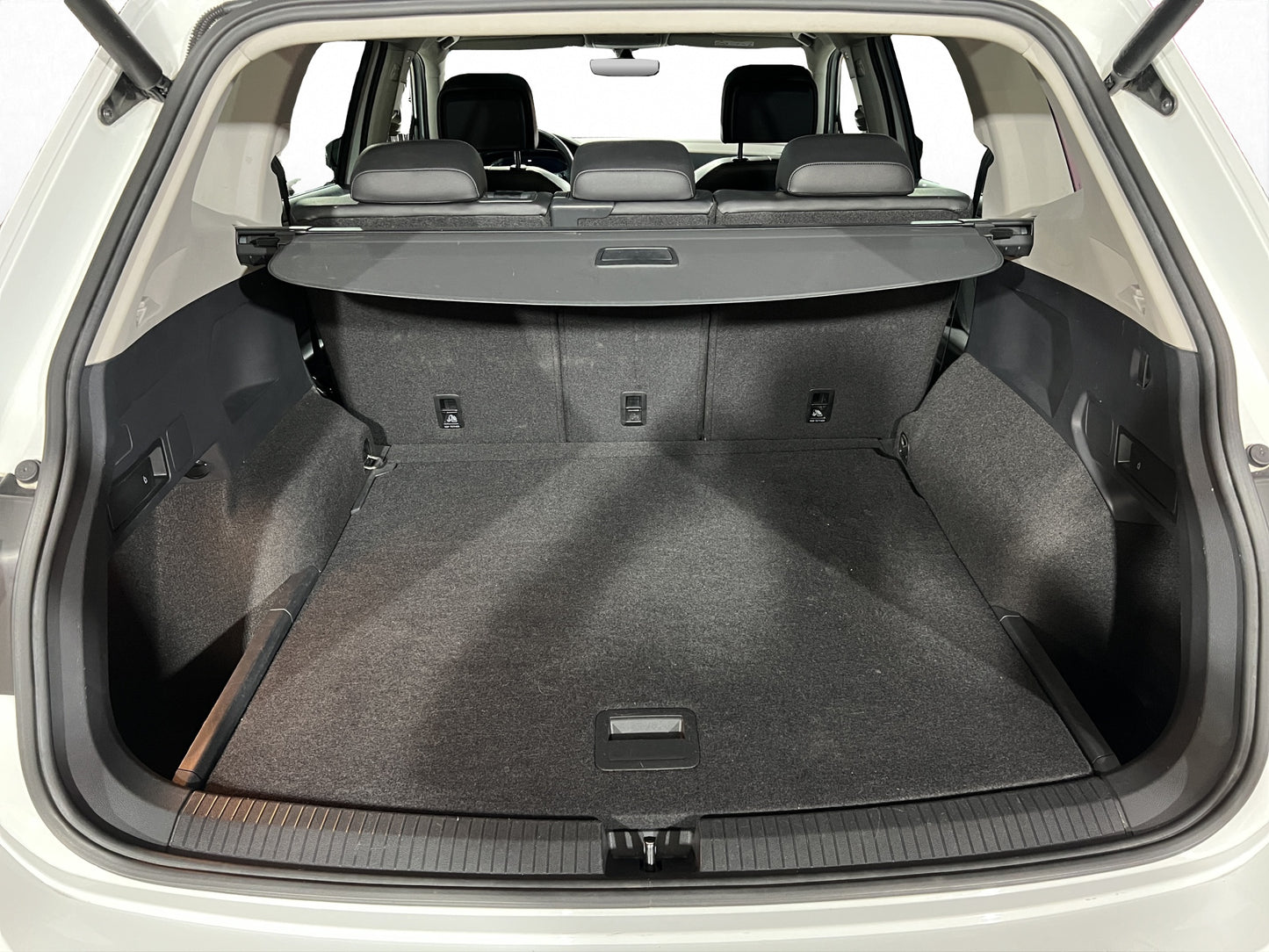 2021 Volkswagen Tiguan R-Line