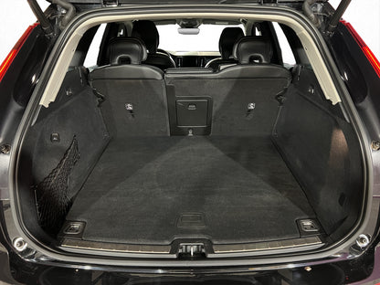2023 Volvo XC60 T8 Ultimate Recharge
