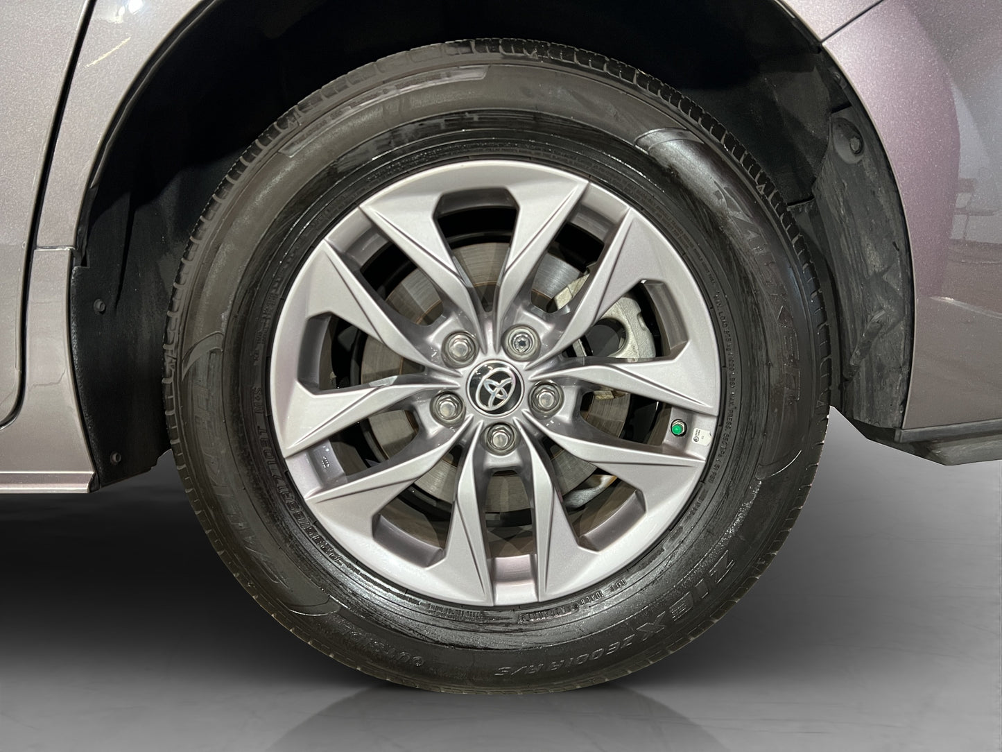 2022 Toyota Sienna LE