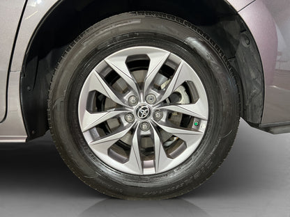 2022 Toyota Sienna LE