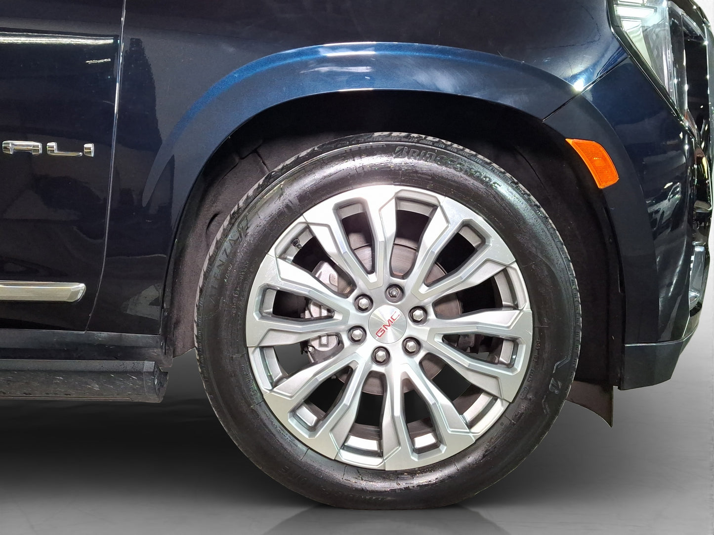 2023 GMC Yukon Denali Blindada Nivel 3+