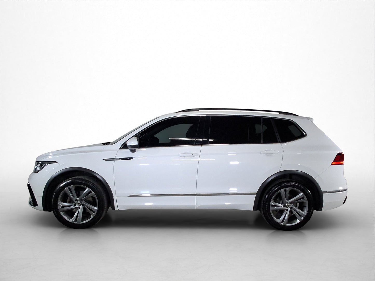 2023 Volkswagen Tiguan R-Line