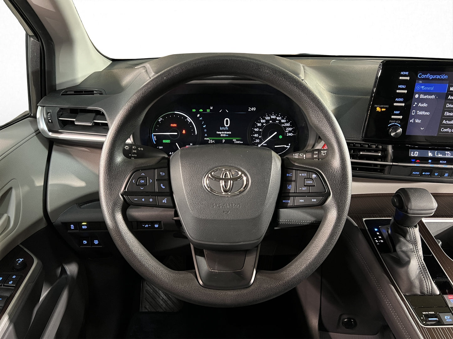 2022 Toyota Sienna LE