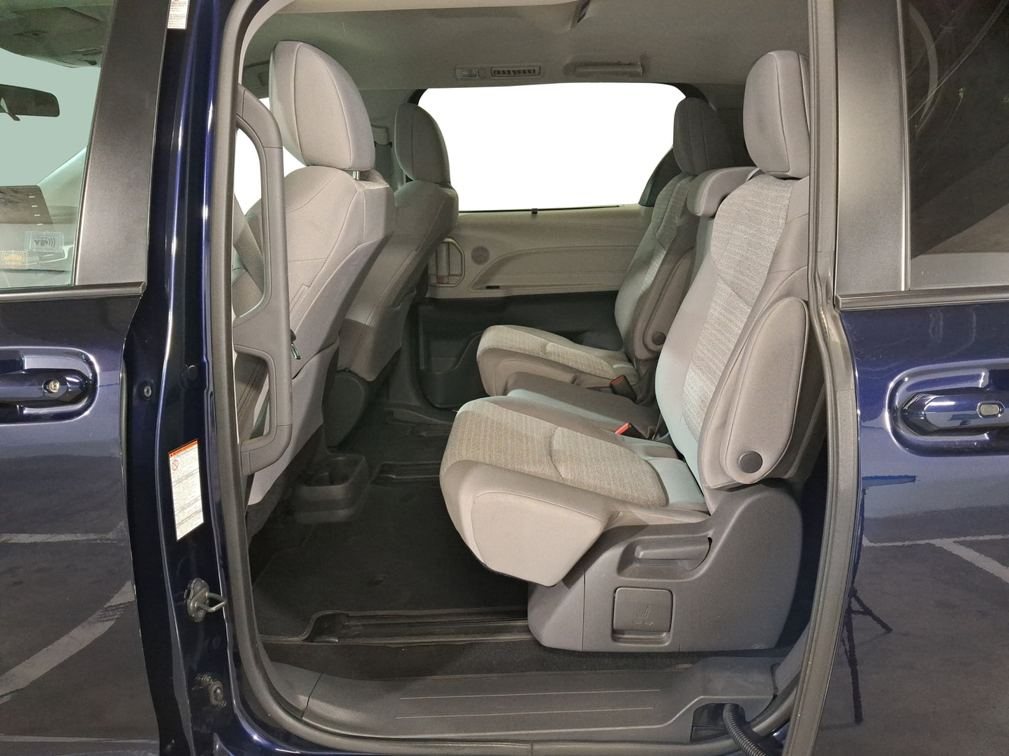 2021 Toyota Sienna LE