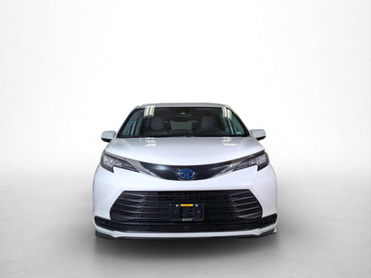 2022 Toyota Sienna LE