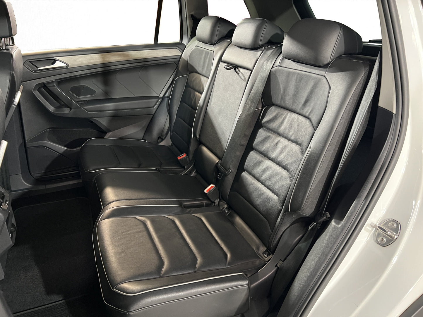 2021 Volkswagen Tiguan R-Line