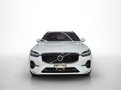 2022 Volvo XC60 Momentum B5 AWD