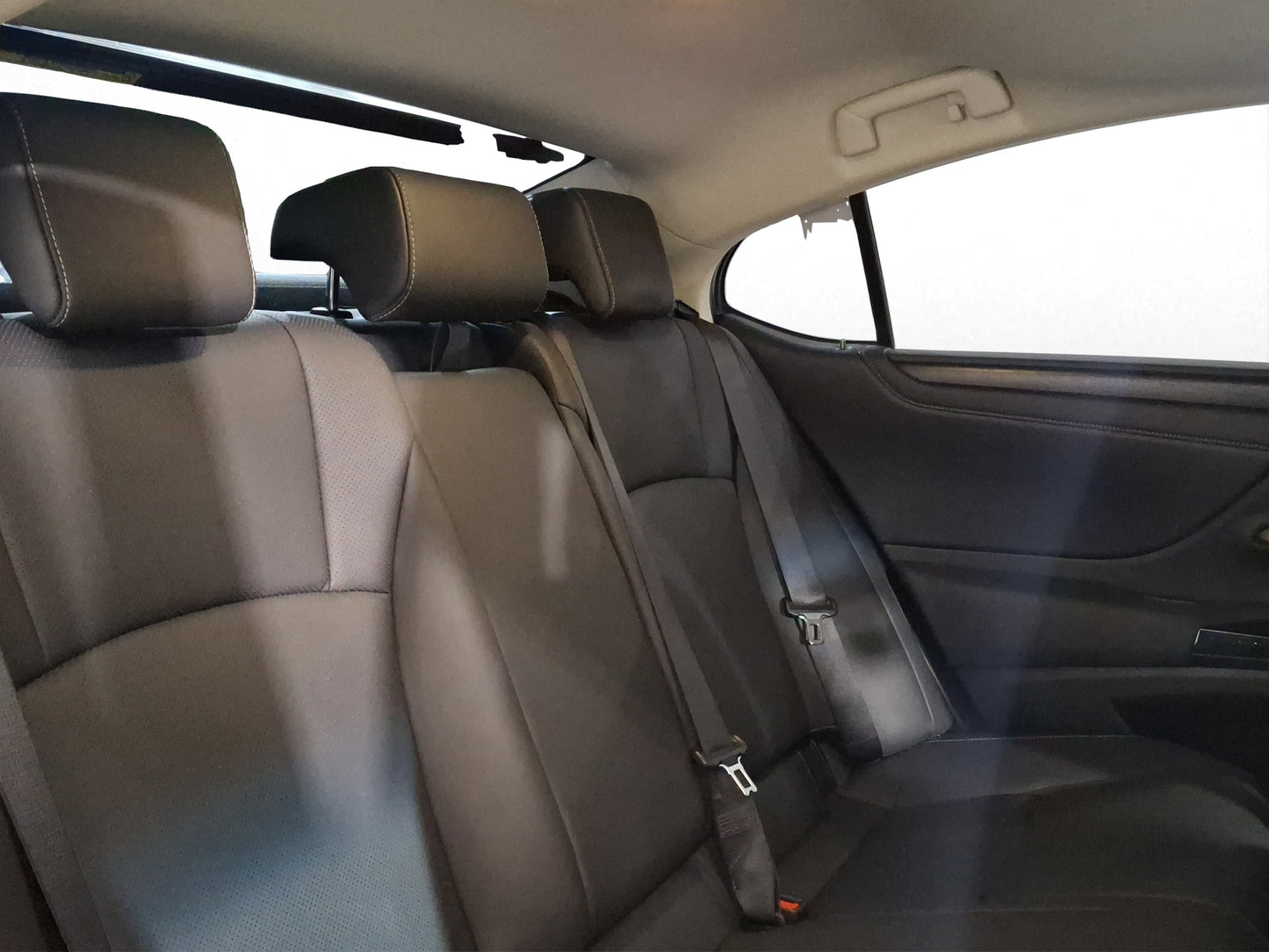 2023 Lexus ES 300H Hibrido