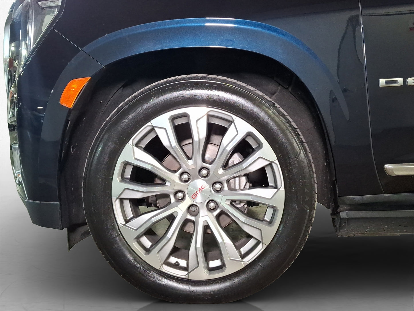 2023 GMC Yukon Denali Blindada Nivel 3+