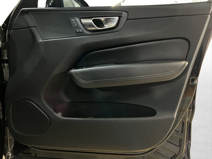 2023 Volvo XC60 T8 Ultimate Recharge