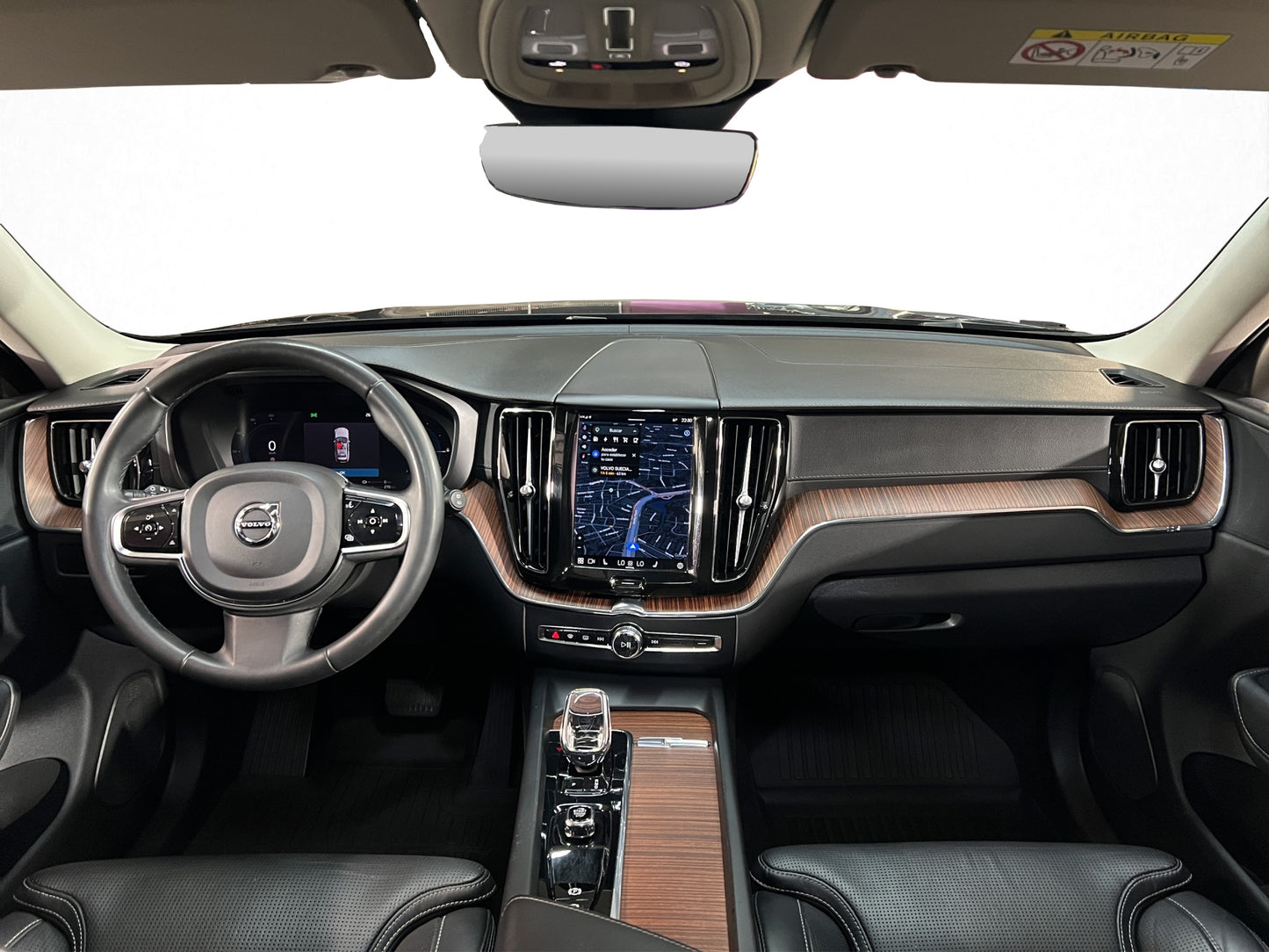 2023 Volvo XC60 T8 Ultimate Recharge