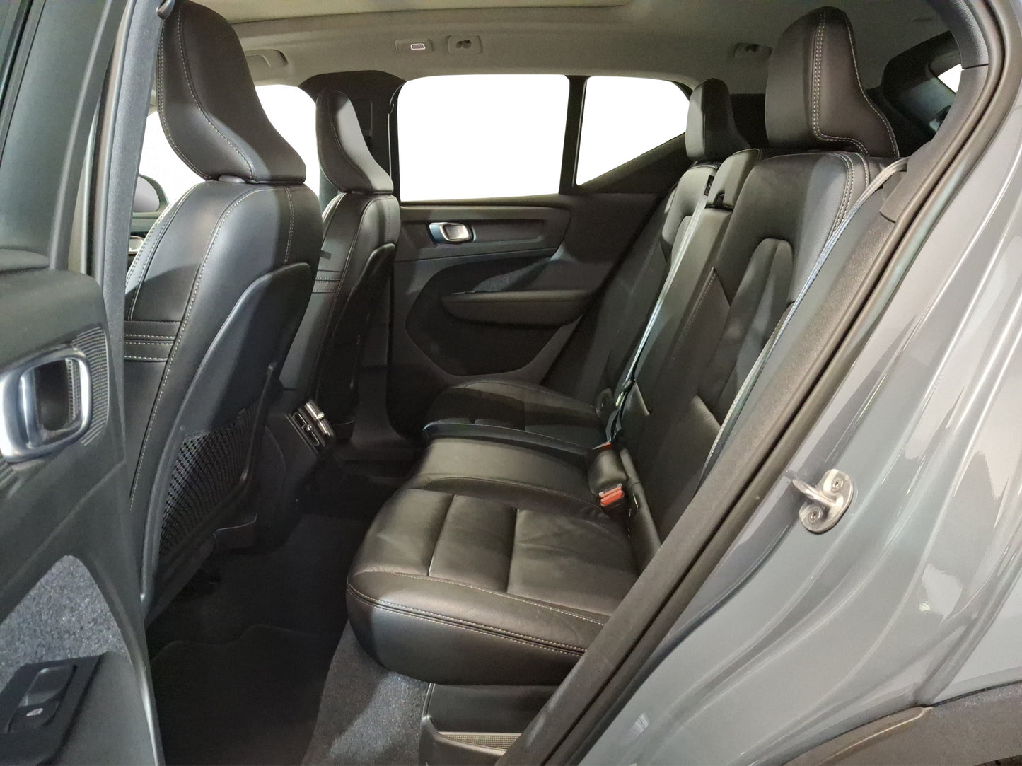 2023 Volvo XC40 B4 Ultimate Mild Hybrid