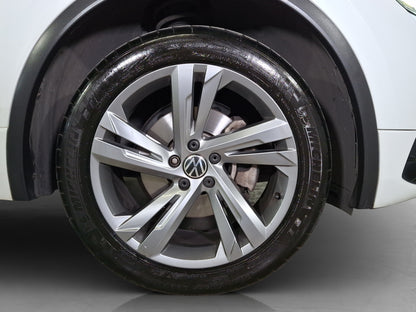 2023 Volkswagen Tiguan R-Line