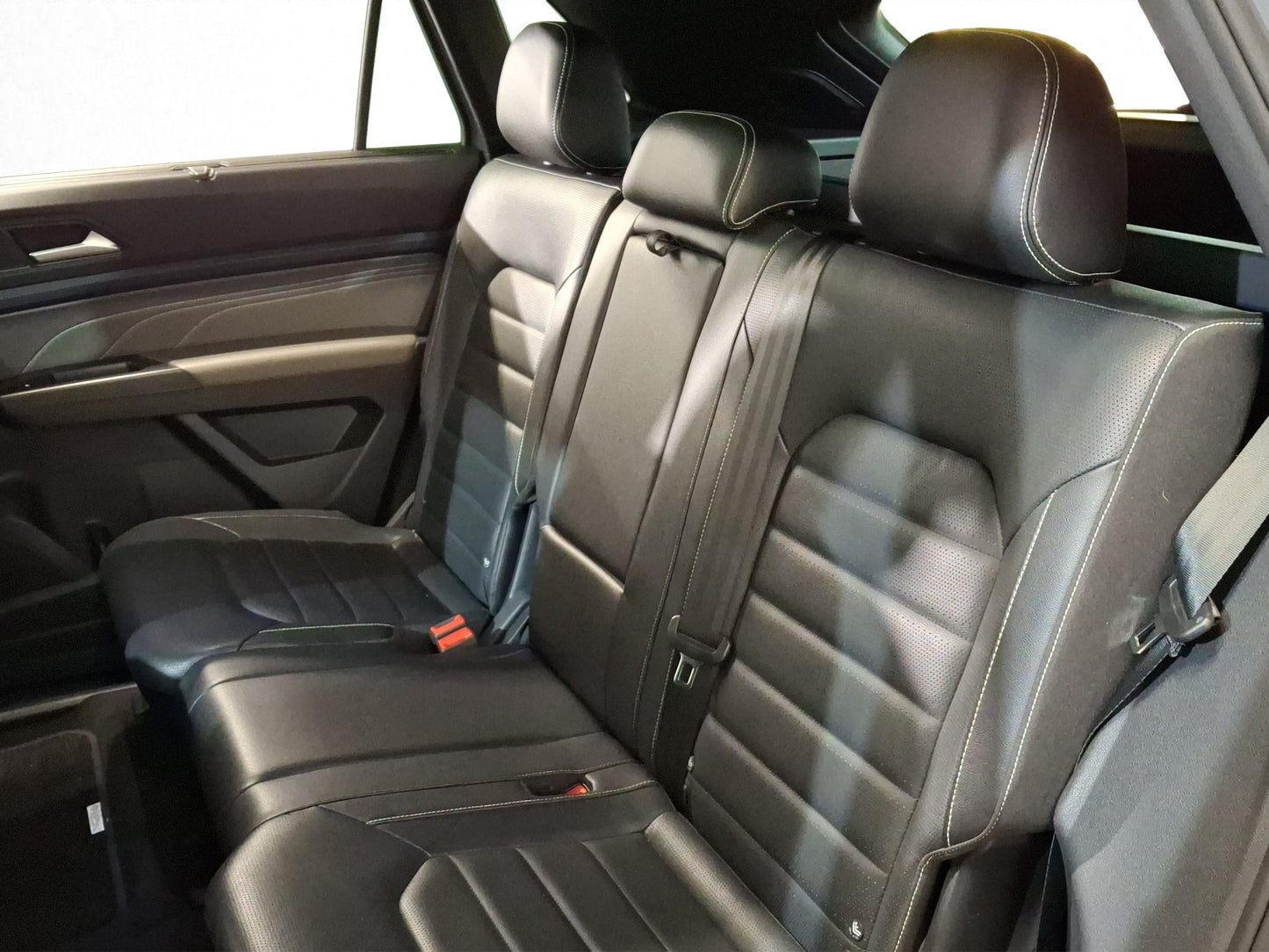 2022 Volkswagen Cross Sport R-Line