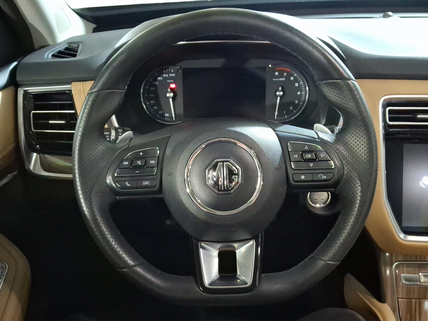 2022 MG RX8 4WD