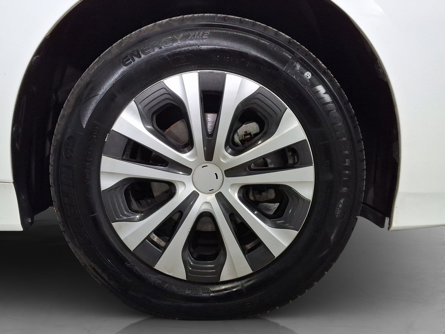 2022 Toyota Prius Híbrido Base
