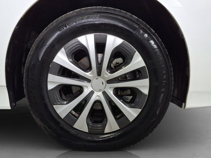 2022 Toyota Prius Híbrido Base