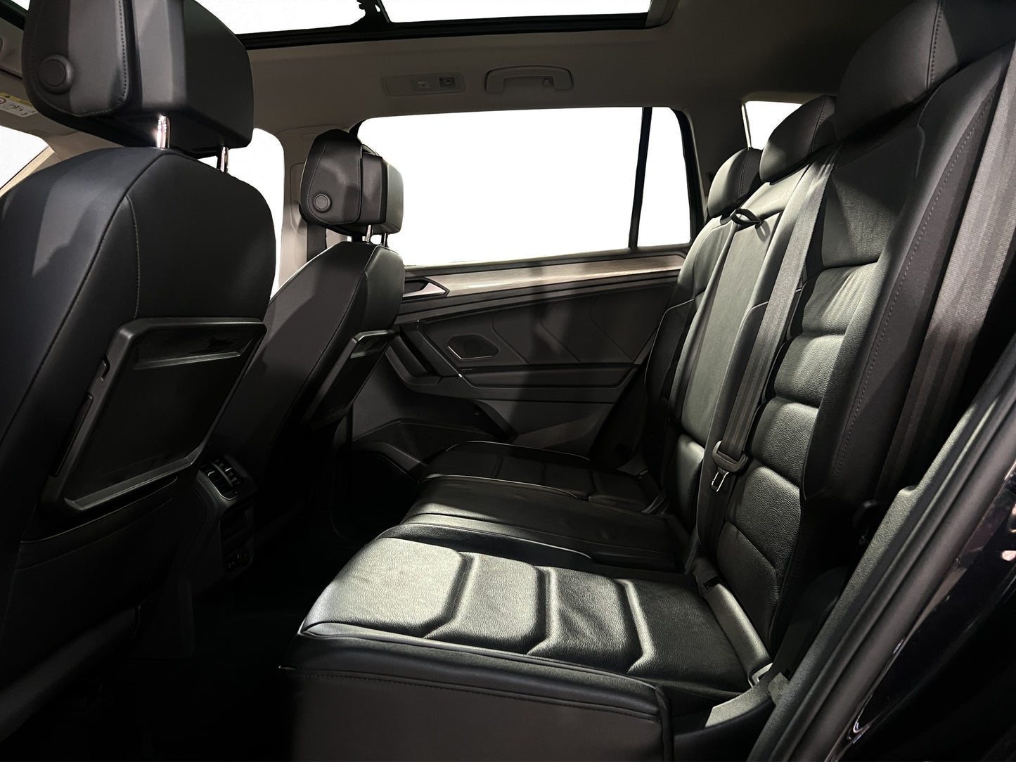 2019 Volkswagen Tiguan R-Line