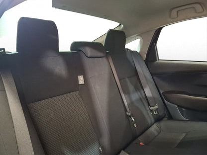 2023 Toyota Yaris Base MT