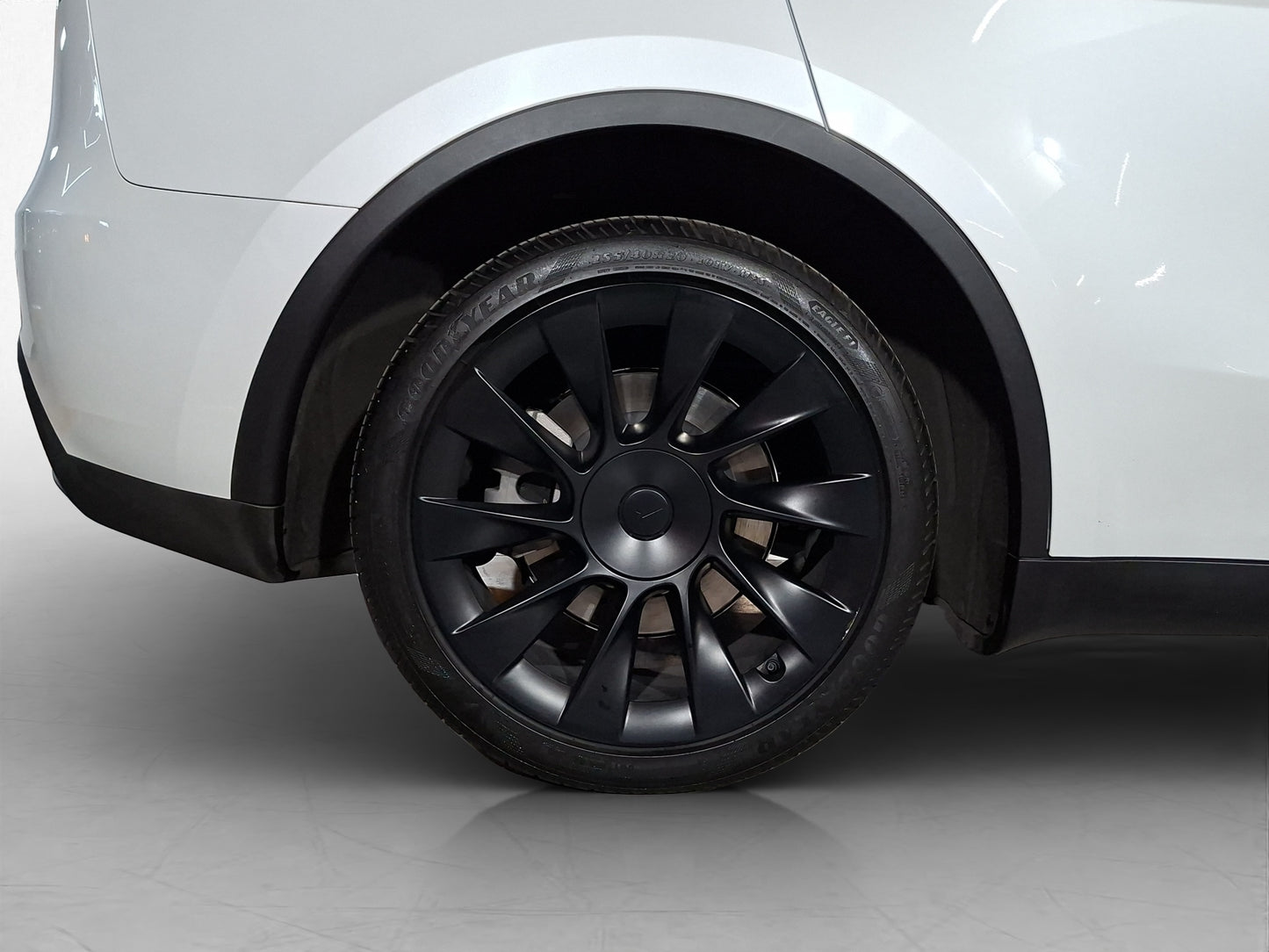 2025 Tesla Model Y Long Range Dual Motor