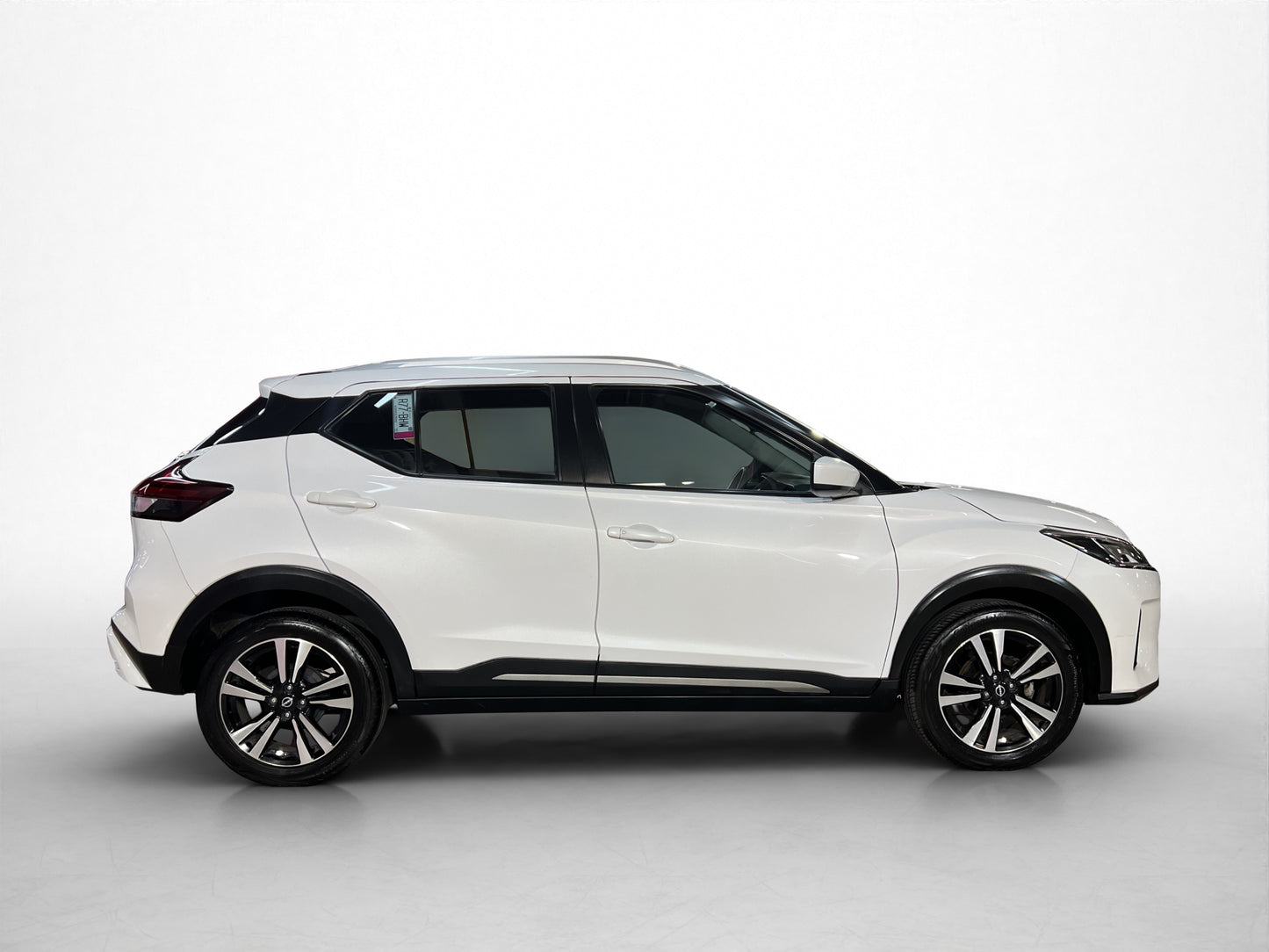 2022 Nissan Kicks Advance