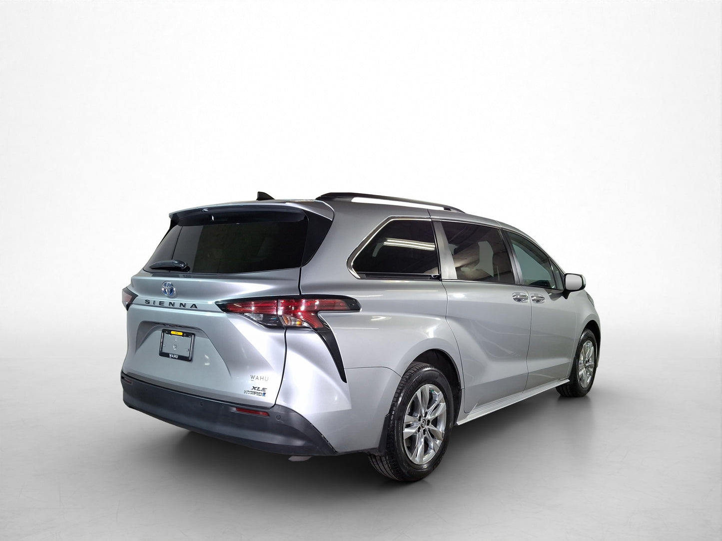 2022 Toyota Sienna XLE Piel Híbrida