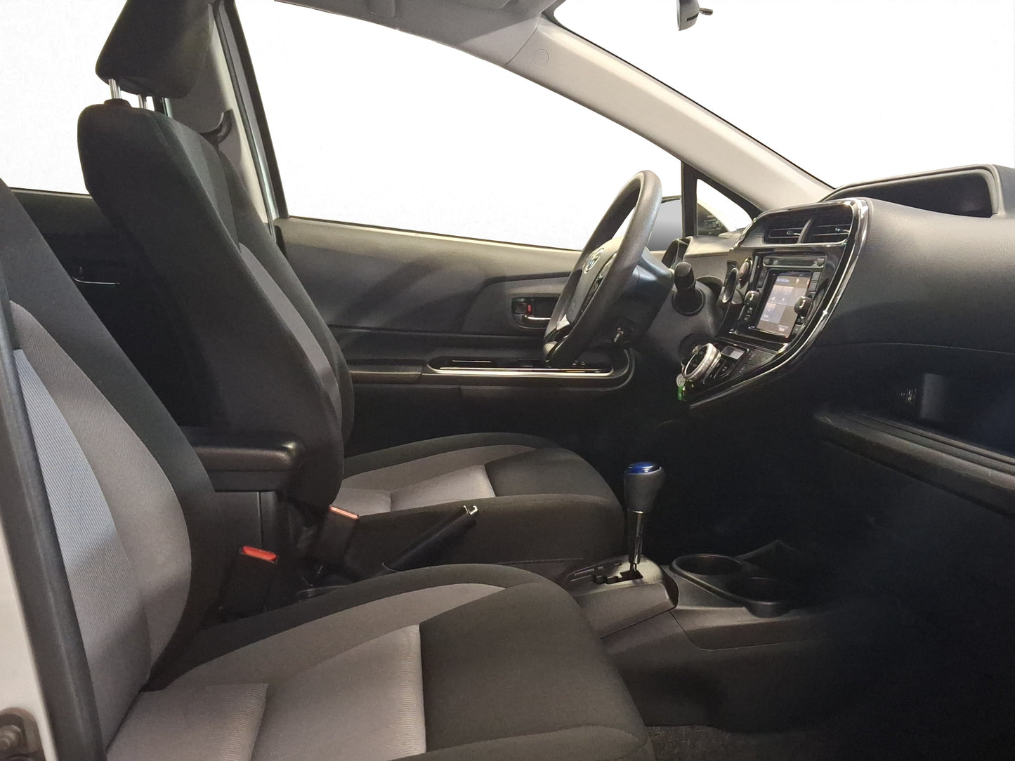 2021 Toyota Prius C Híbrido