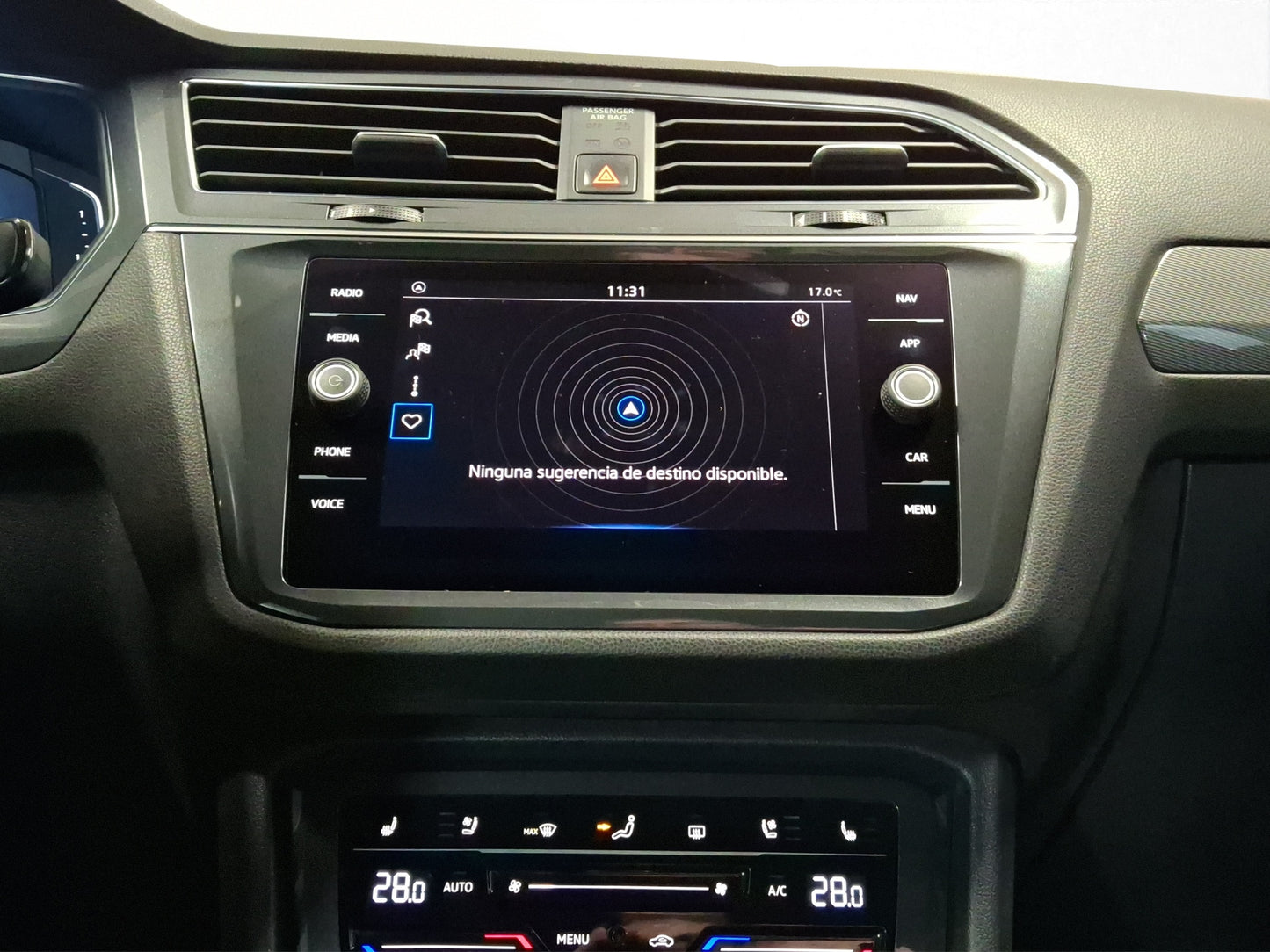 2023 Volkswagen Tiguan R-Line