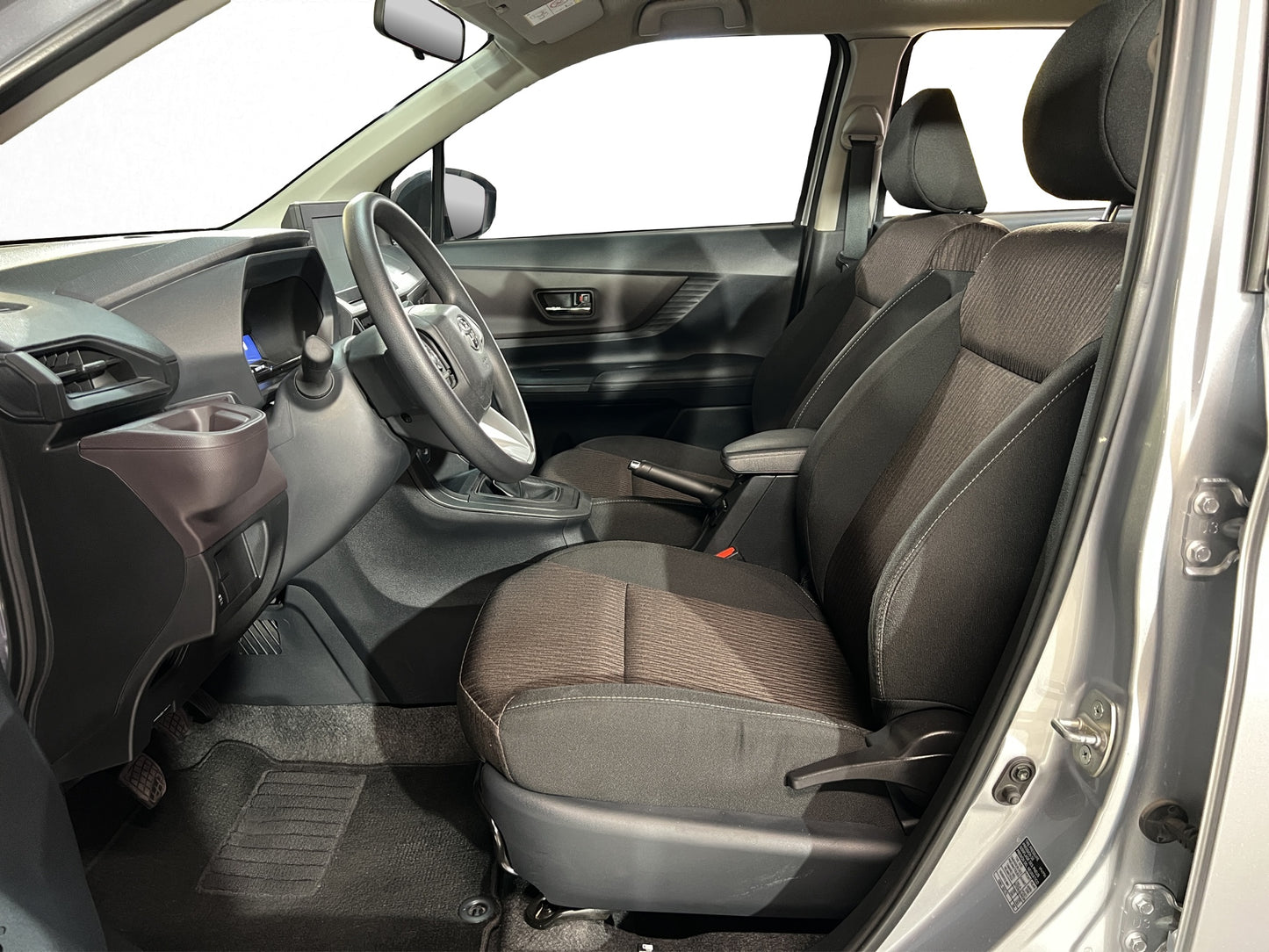 2022 Toyota Avanza LE