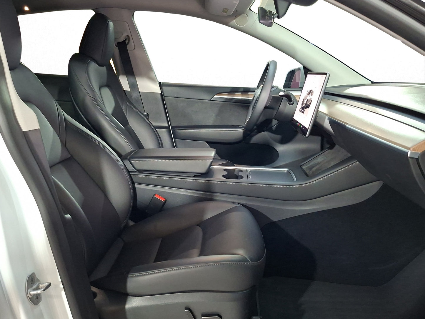 2025 Tesla Model Y Long Range Dual Motor