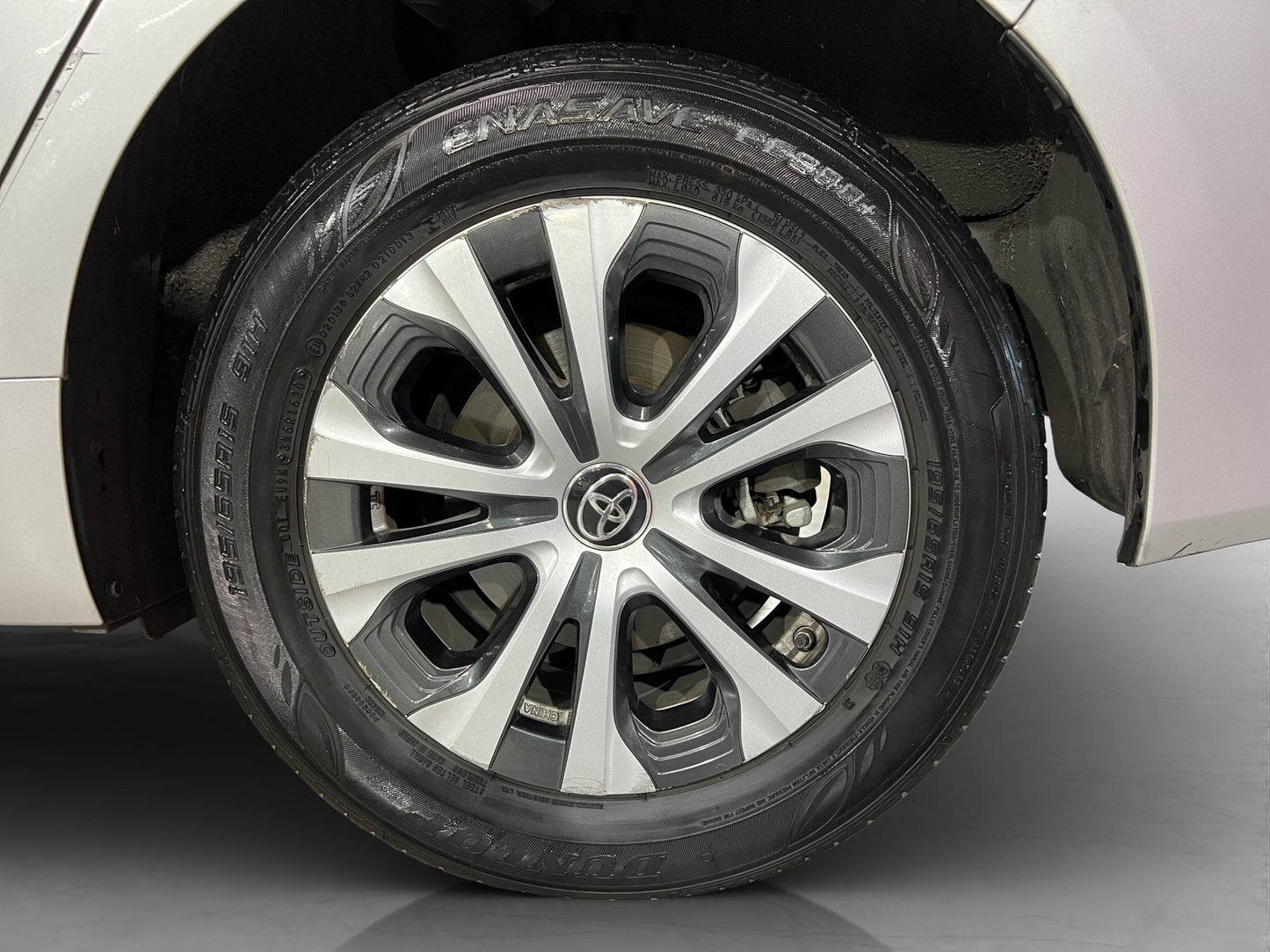 2020 Toyota Prius Híbrido Premium