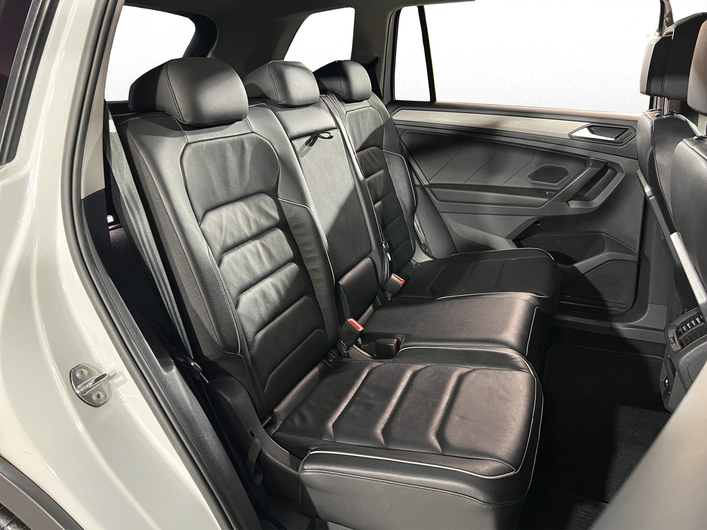 2021 Volkswagen Tiguan R-Line