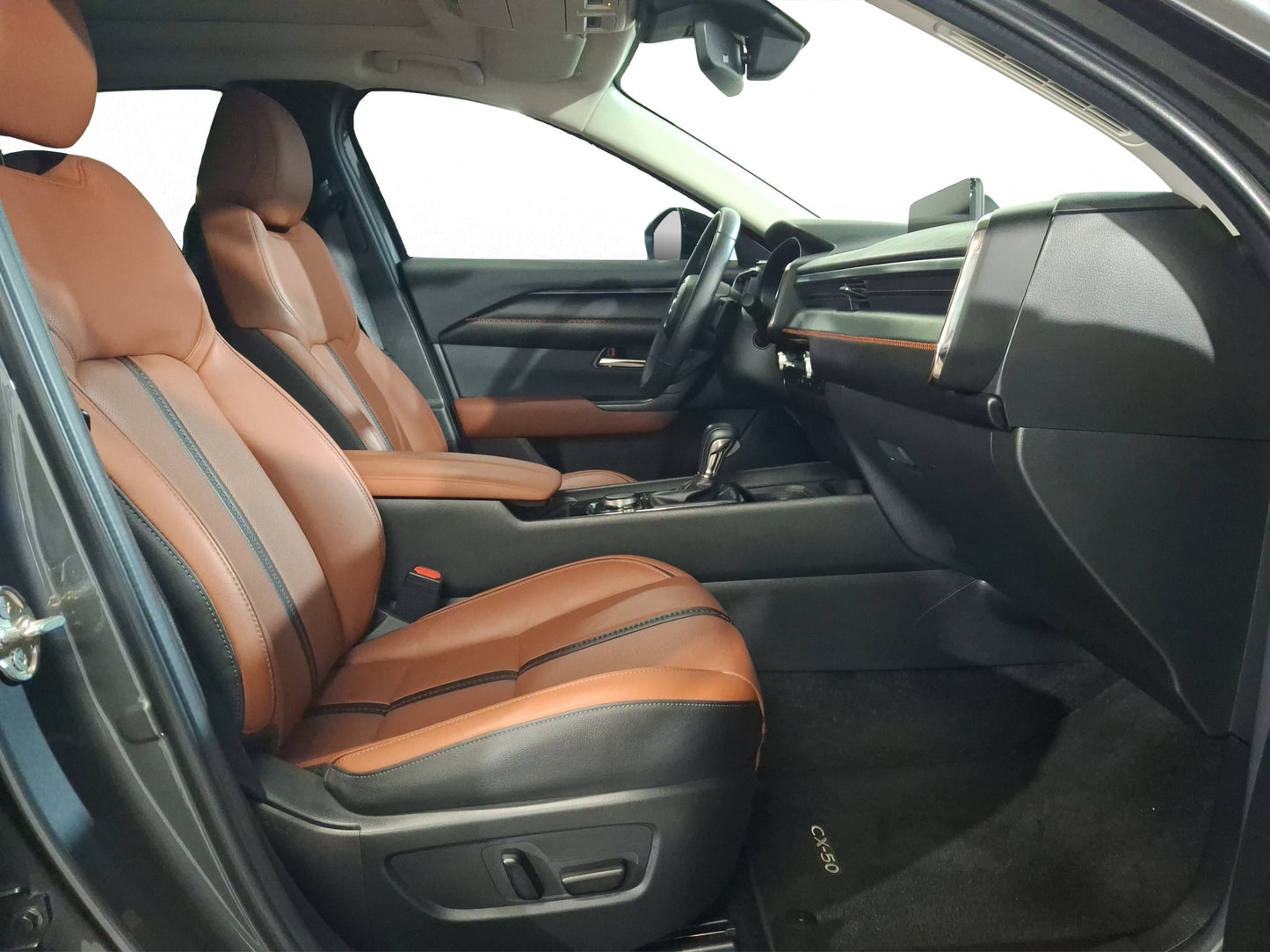 2024 Mazda CX-50 Signature