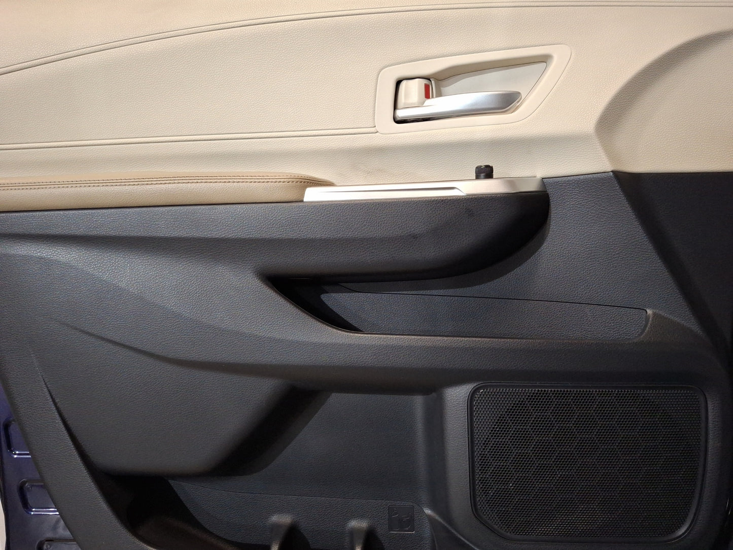 2021 Toyota Sienna XLE Piel Híbrida