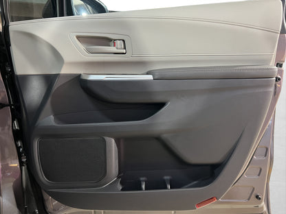 2022 Toyota Sienna LE