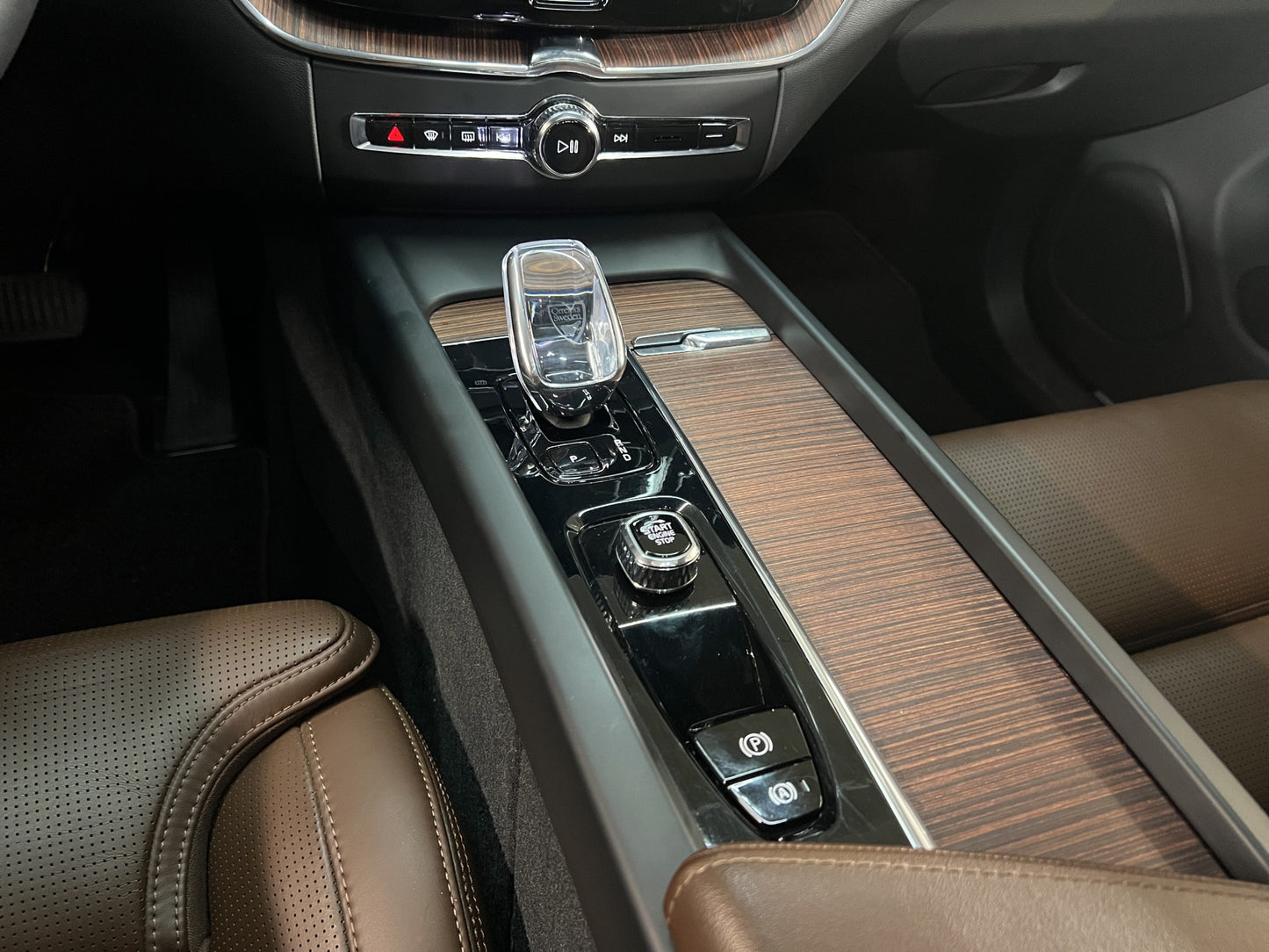 2023 Volvo XC60 B6 Ultimate AWD MHEV