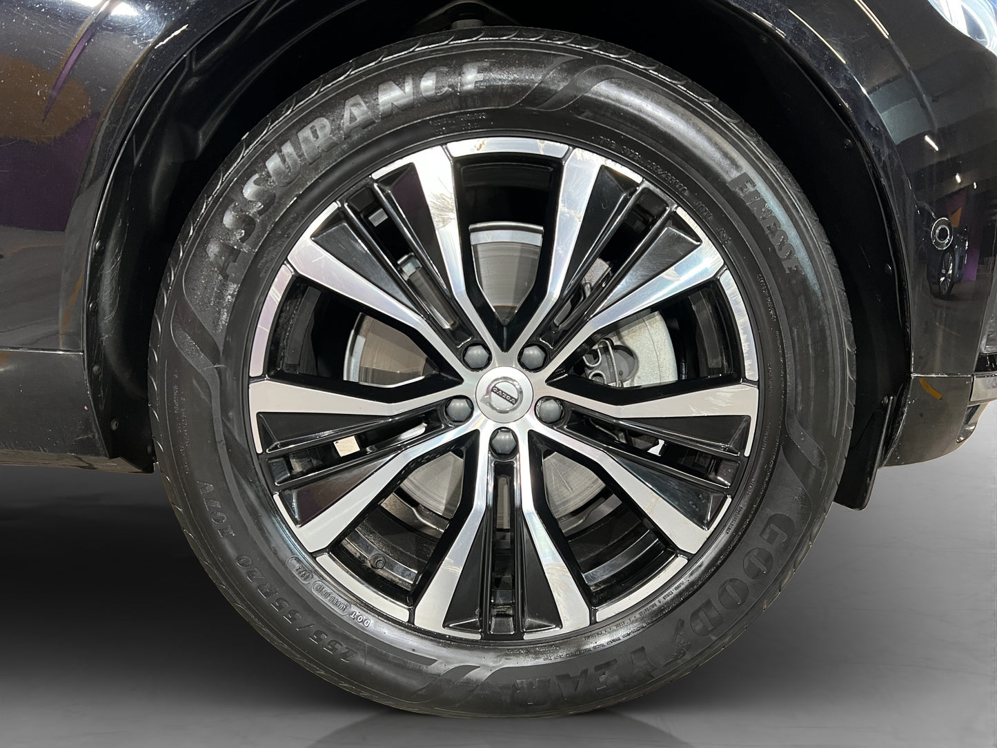 2023 Volvo XC60 T8 Ultimate Recharge