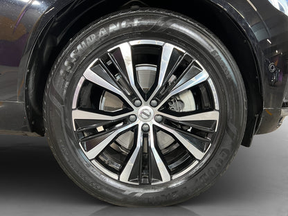 2023 Volvo XC60 T8 Ultimate Recharge