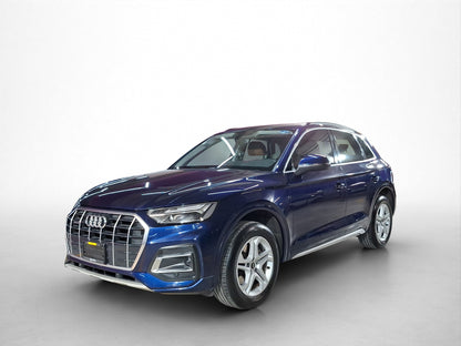 2022 Audi Q5 Select