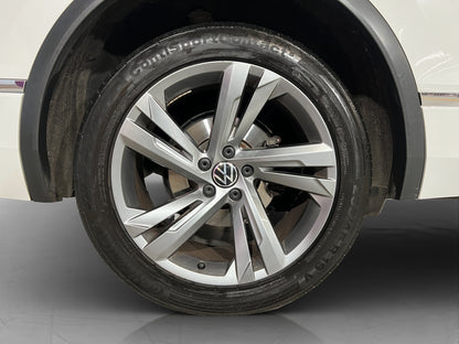 2022 Volkswagen Tiguan R-Line