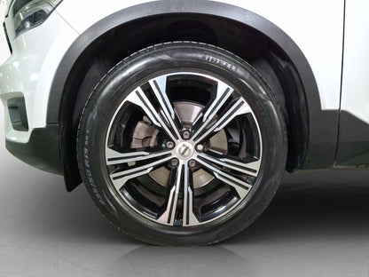2022 Volvo XC40 Inscription T4