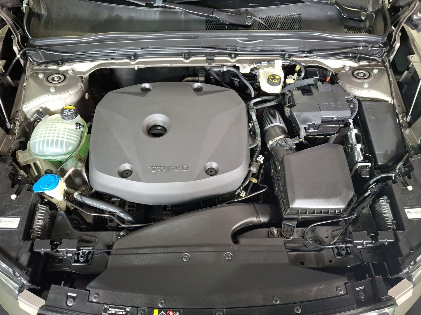 2022 Volvo XC40 Momentum T4